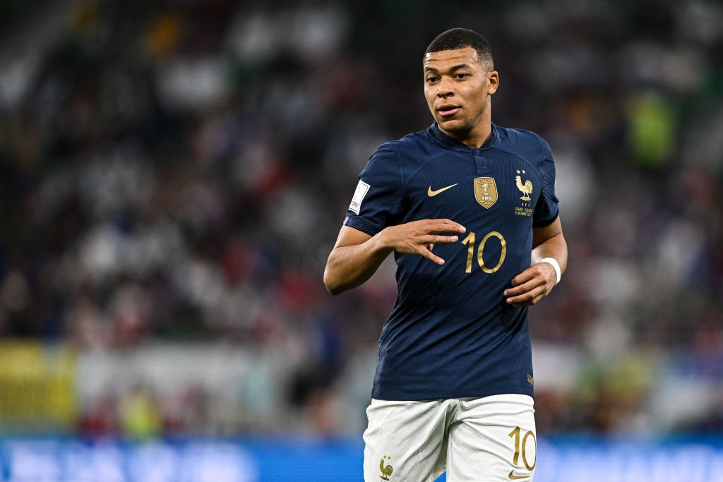 Mbappe bỗng dưng 'biến mất' trước đại chiến, người Pháp hốt hoảng 229263