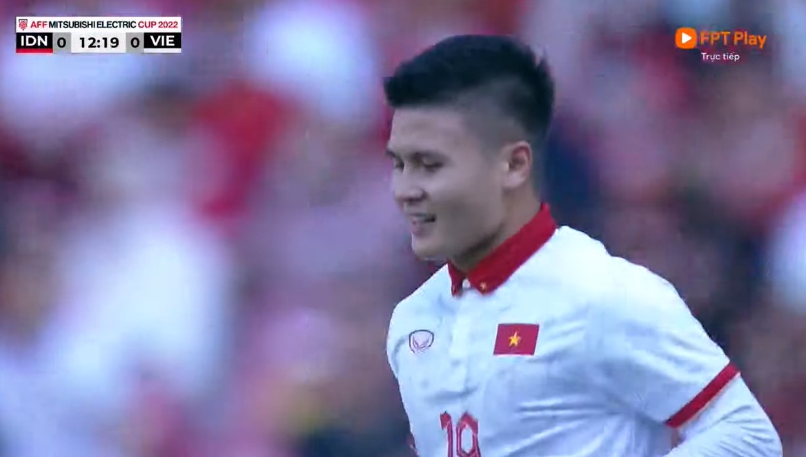 Trực tiếp Việt Nam 0-0 Indonesia: Quang Hải bỏ lỡ cơ hội! 239888