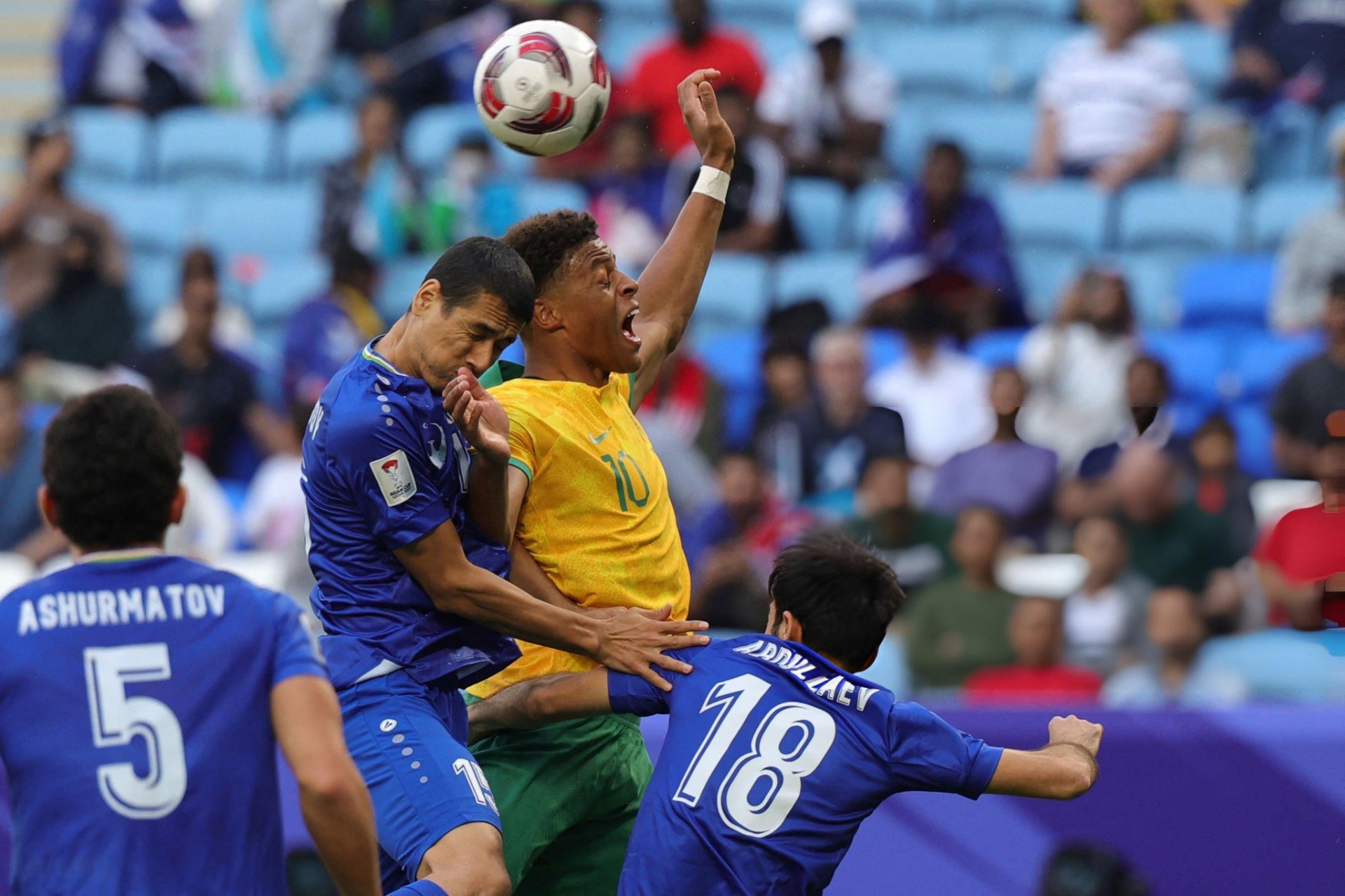 Trực tiếp Úc 0-0 Uzbekistan: Nhập cuộc hứng khởi-395970