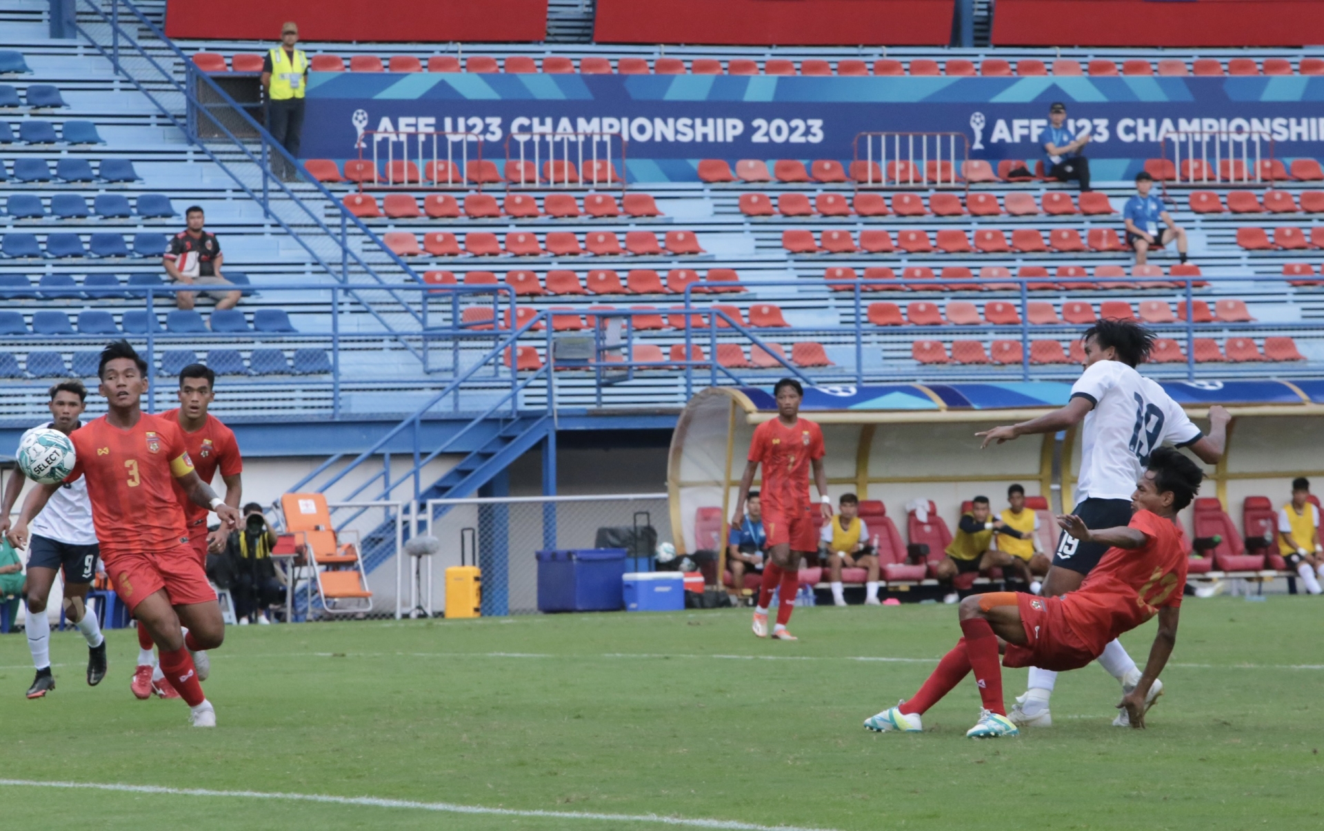 Trực tiếp U23 Campuchia 1-0 U23 Myanmar: Nỗ lực ghi bàn 315490