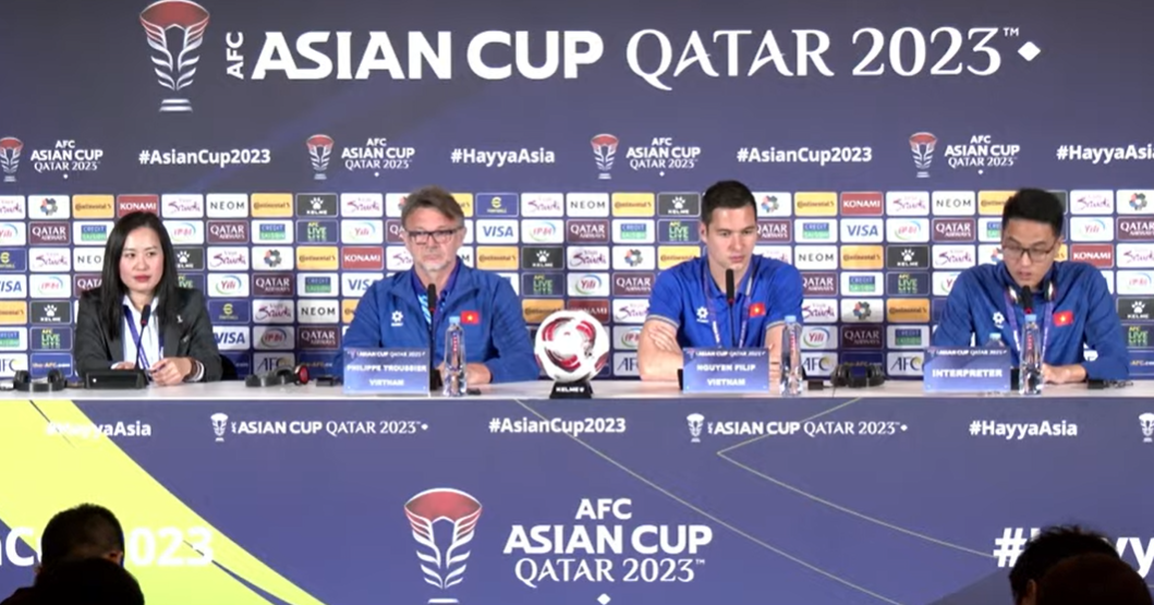 HLV Troussier: 'Việt Nam quyết giành 6 điểm trước Indonesia và Iraq' 393008