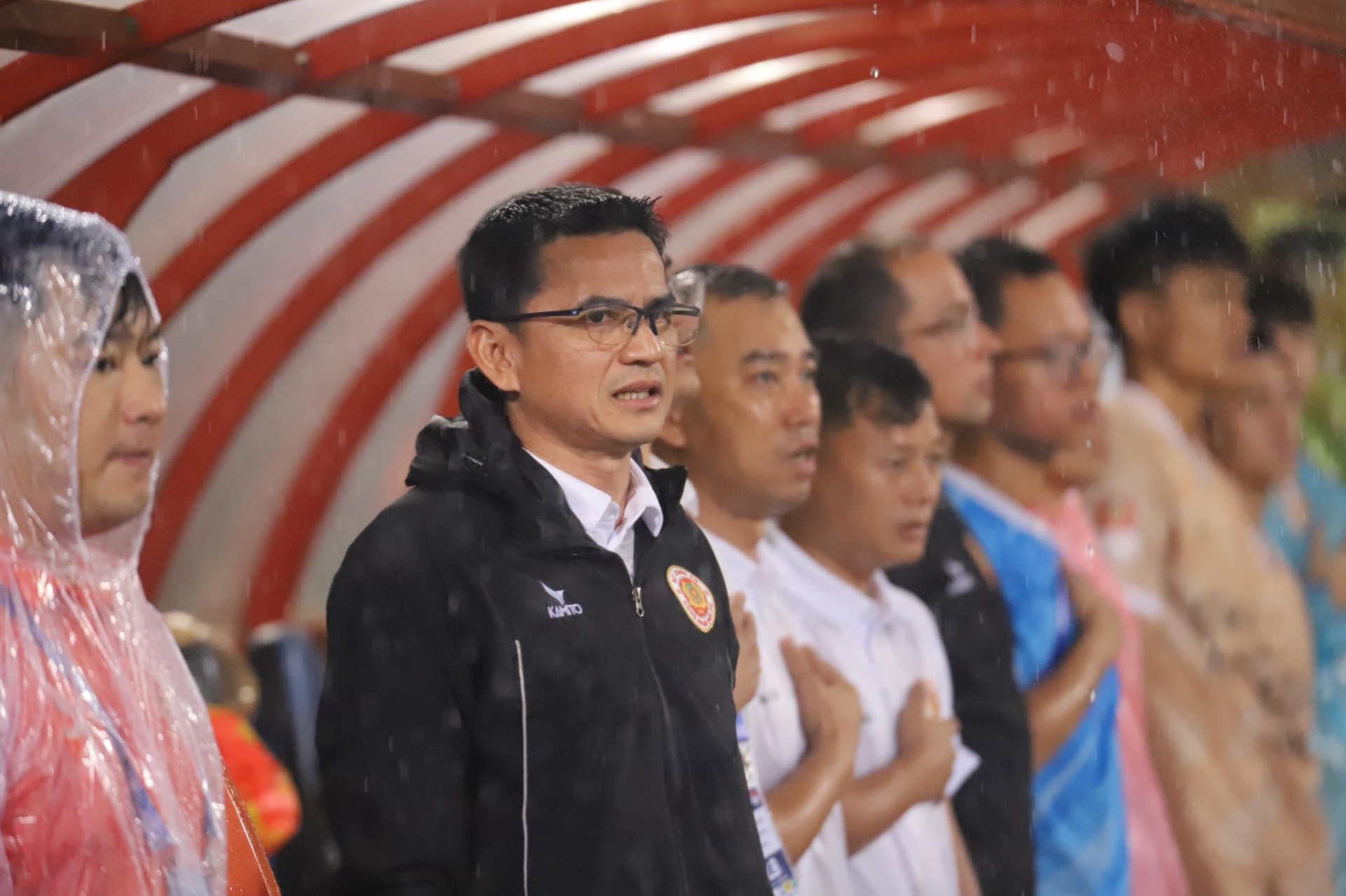 Trực tiếp CAHN 1-0 Khánh Hoà: Elias mở tỉ số sớm!!!!! 460942