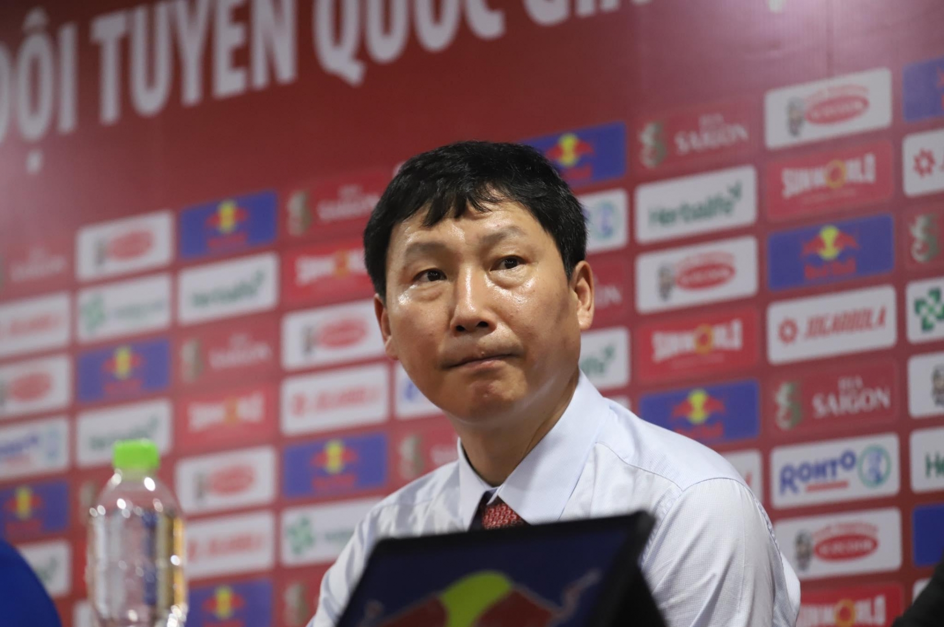 HLV Kim Sang Sik: 'Tiến Linh quá xuất sắc' 476586