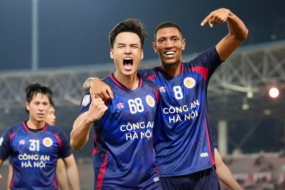 Trực tiếp CAHN vs Borneo: Filip Nguyễn, Quang Hải và loạt trụ cột vắng mặt!