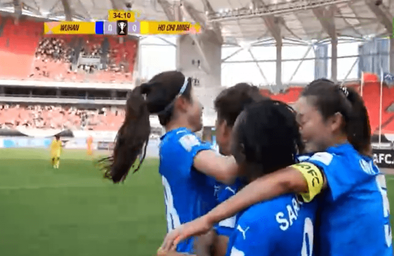 Trực tiếp TPHCM 0-1 Wuhan Jiangda: Chủ nhà mở tỉ số