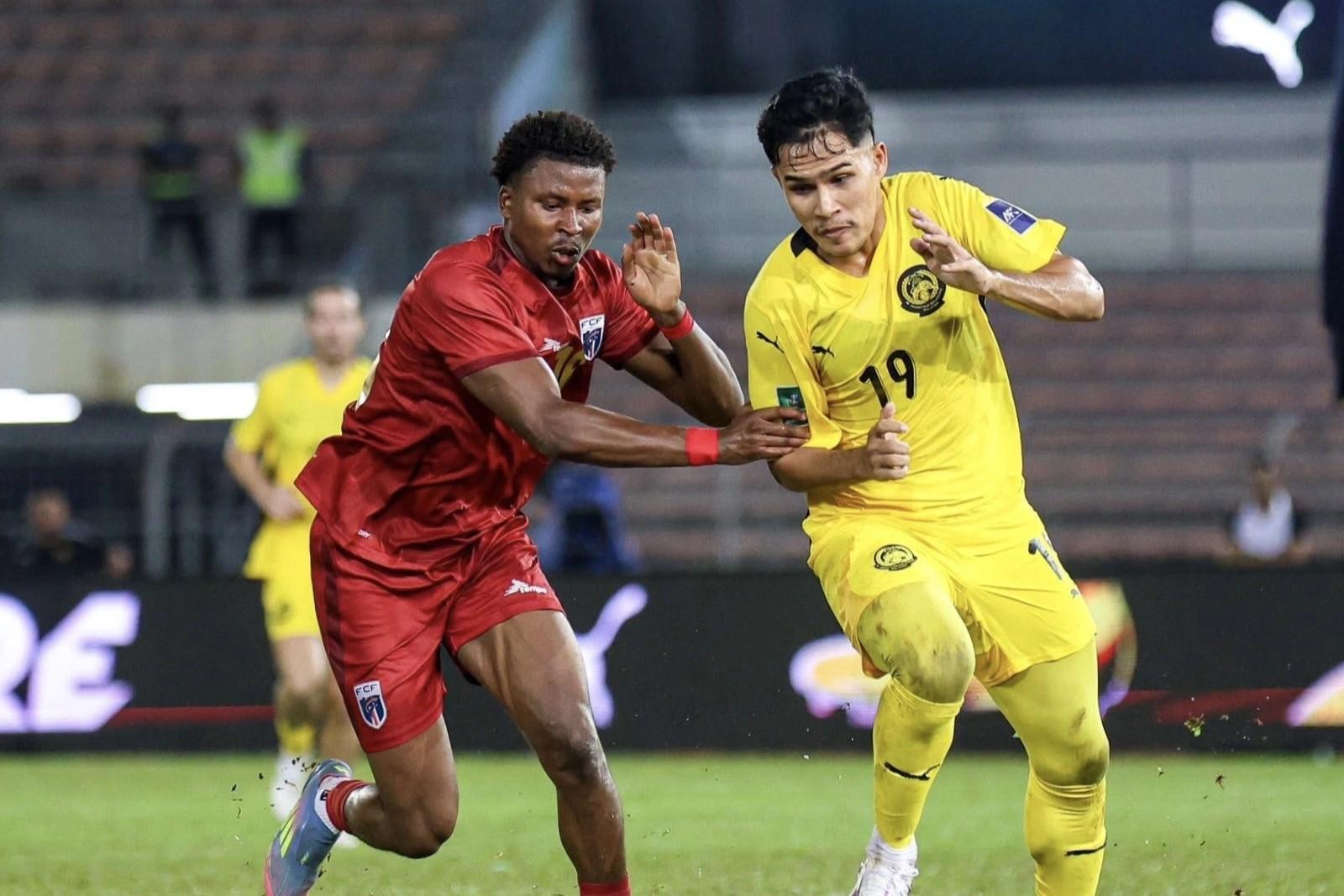 ĐT Malaysia gây khó cho HLV Kim Sang Sik