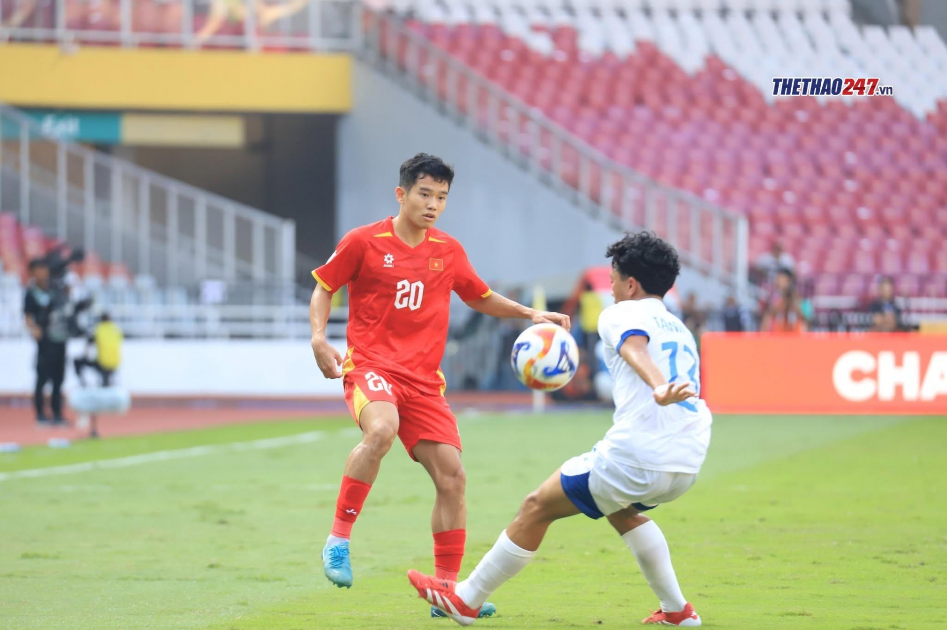 Trực tiếp U23 Việt Nam 0-0 U23 Philippines: Cột dọc từ chối