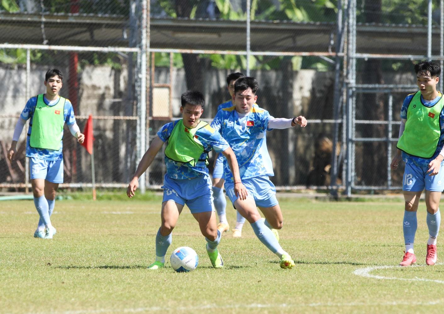 Trung vệ U22 Việt Nam chỉ thẳng khả năng đánh bại Malaysia