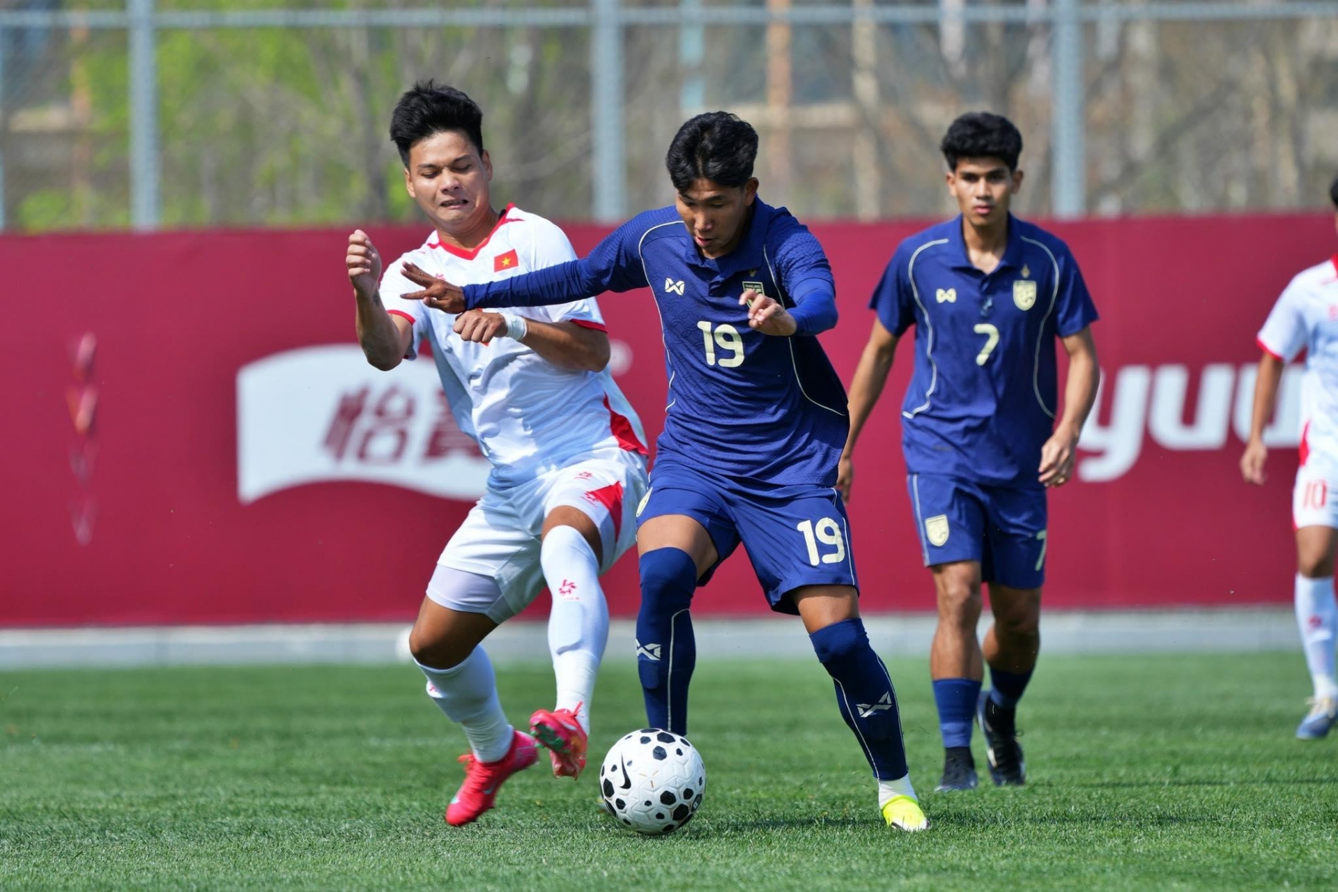 CĐV Đông Nam Á phản ứng dữ dội khi U23 Việt Nam thua 0-1 U23 Thái Lan