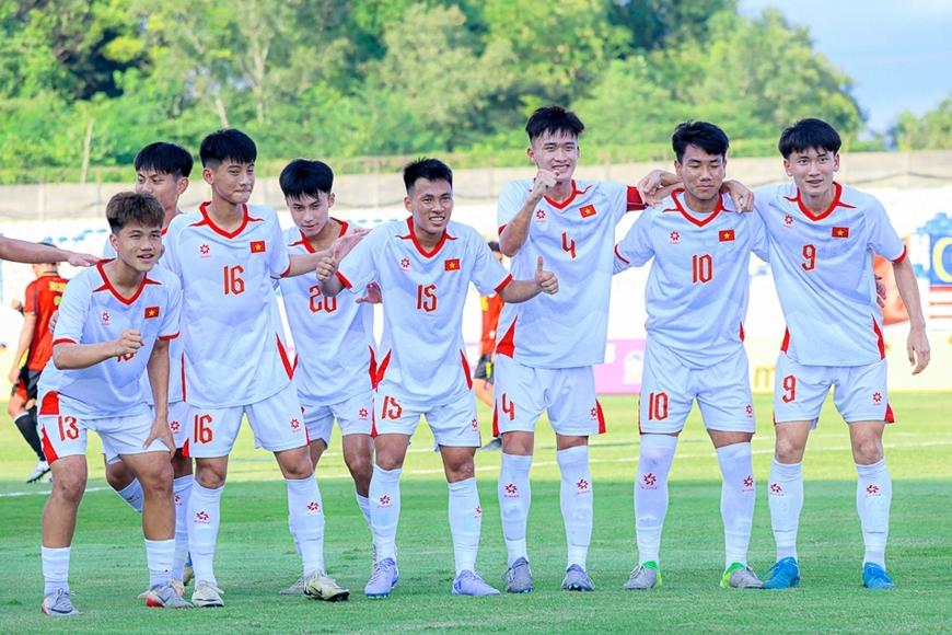 NÓNG: 3 nhà đài mua bản quyền World Cup lịch sử của U17 Việt Nam