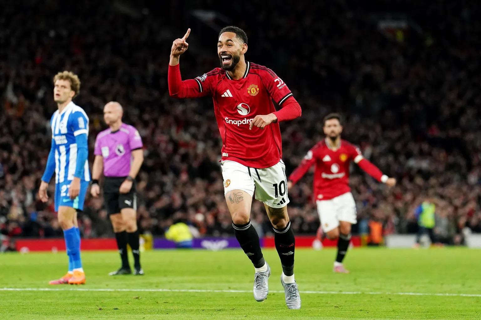Trực tiếp bóng đá Brighton 0-0 MU: Tìm kiếm bàn thắng