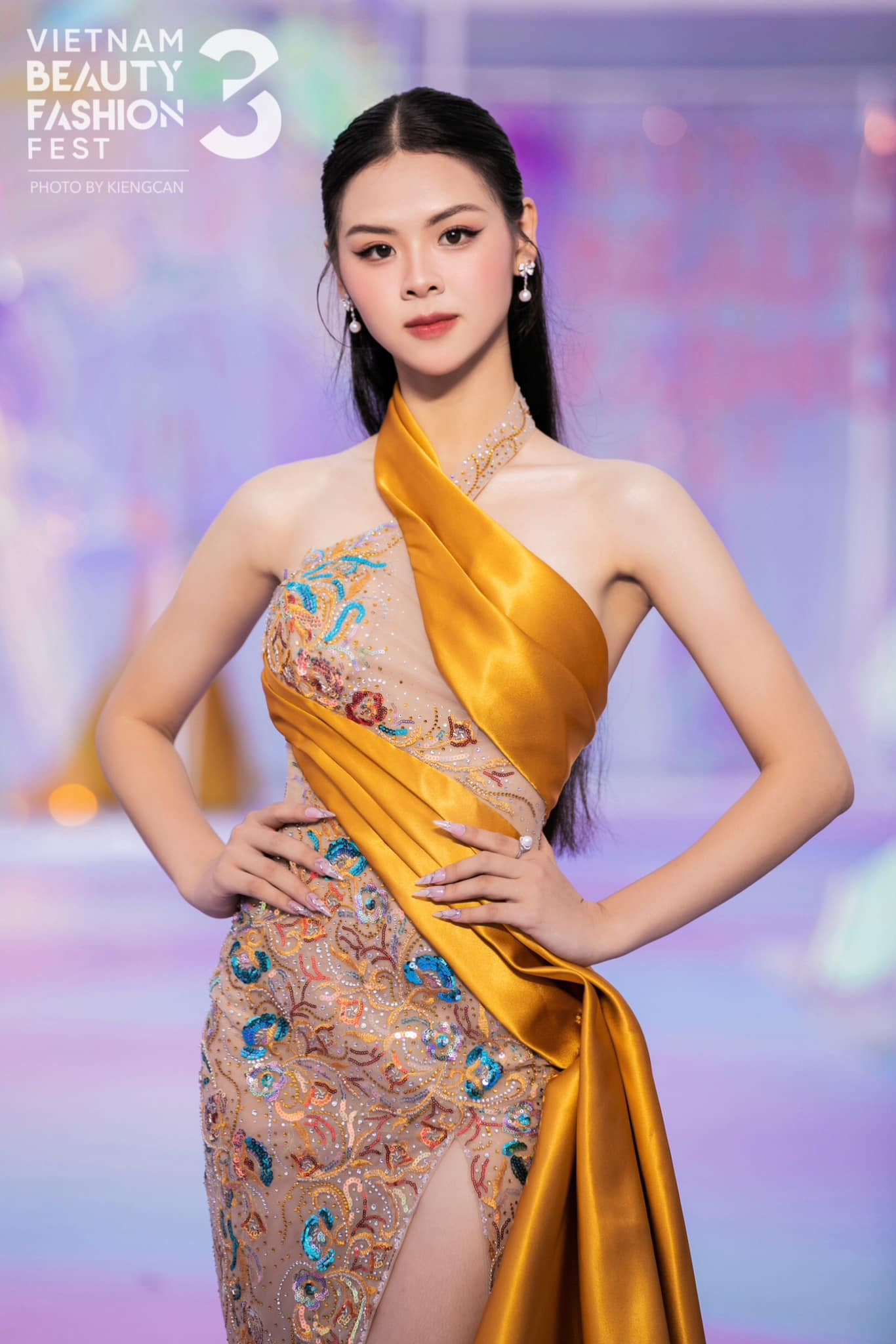 Hoa khôi bóng chuyền giành vé đầu tiên vào Top 20 Miss World Vietnam 2023 305589