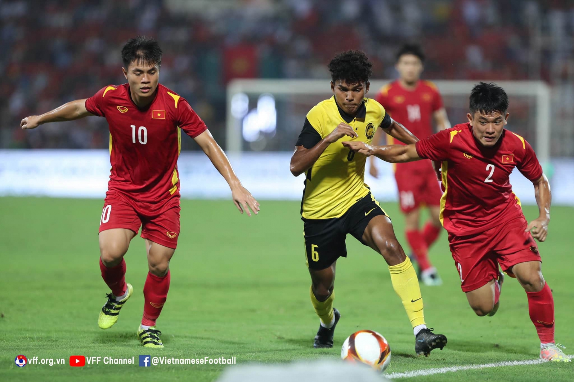 Việt Nam vs Malaysia: Không còn đường lùi-145979