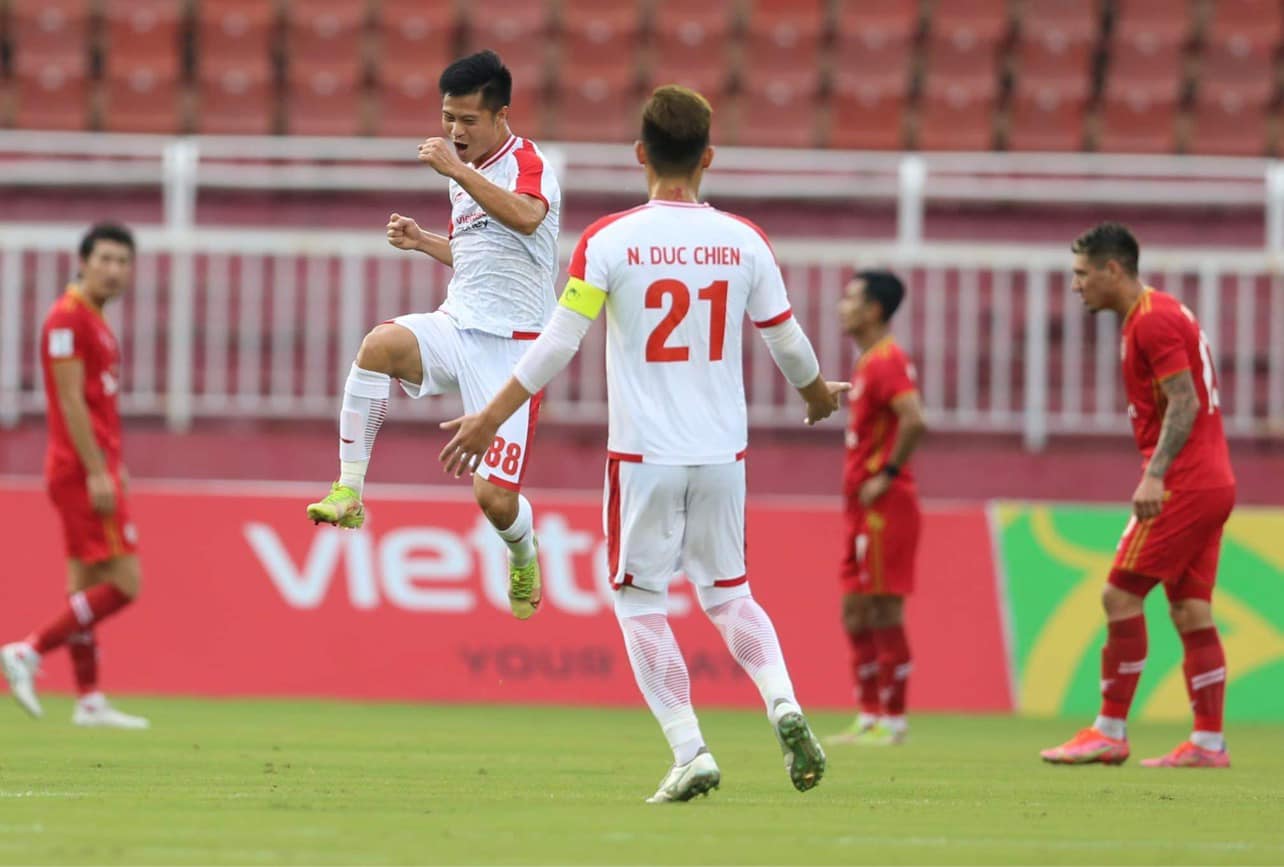 Trực tiếp Viettel 1-0 Phnom Penh Crown: Thi đấu tự tin 152985