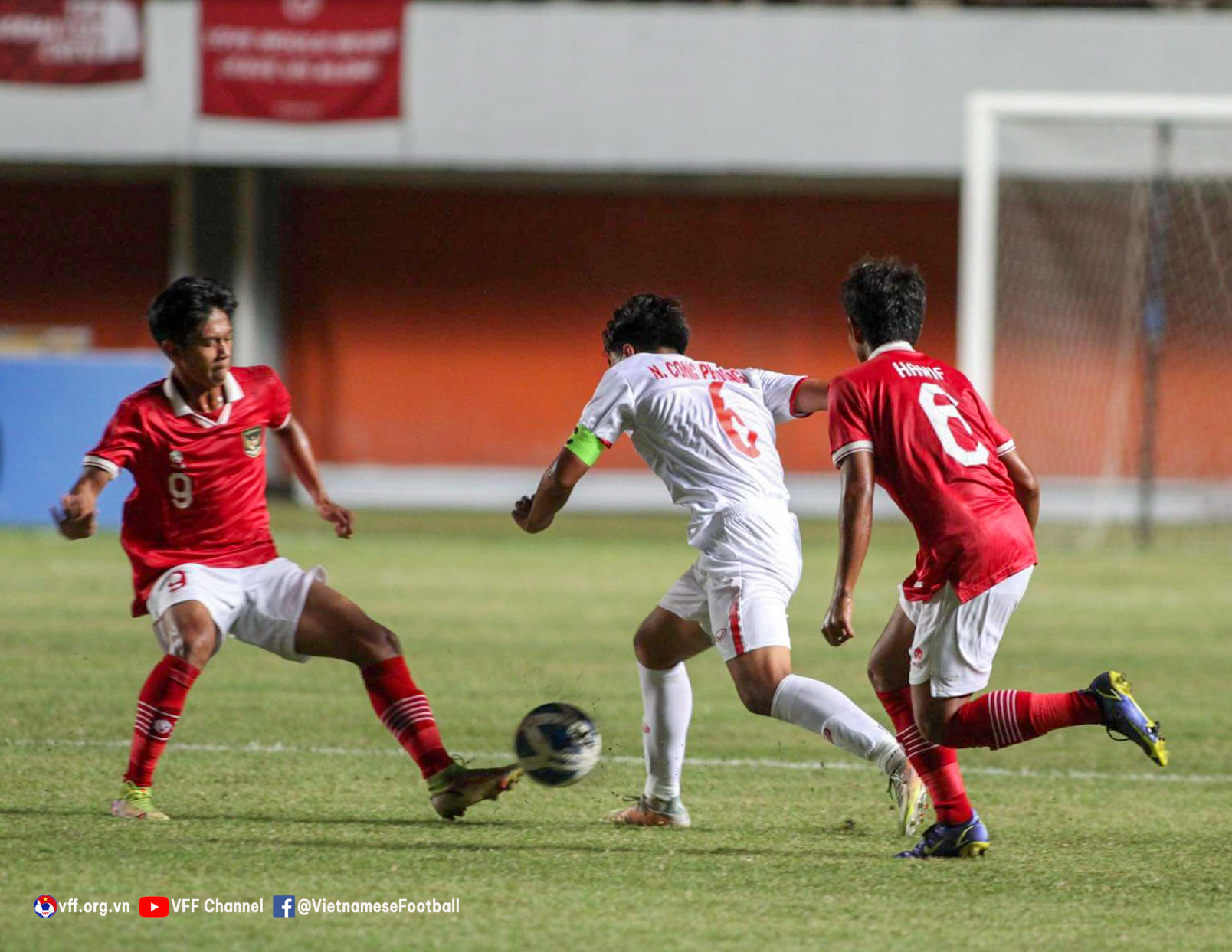 LĐBĐ Indonesia ra quyết định bất ngờ trong trận chung kết với Việt Nam ở giải AFF-170702