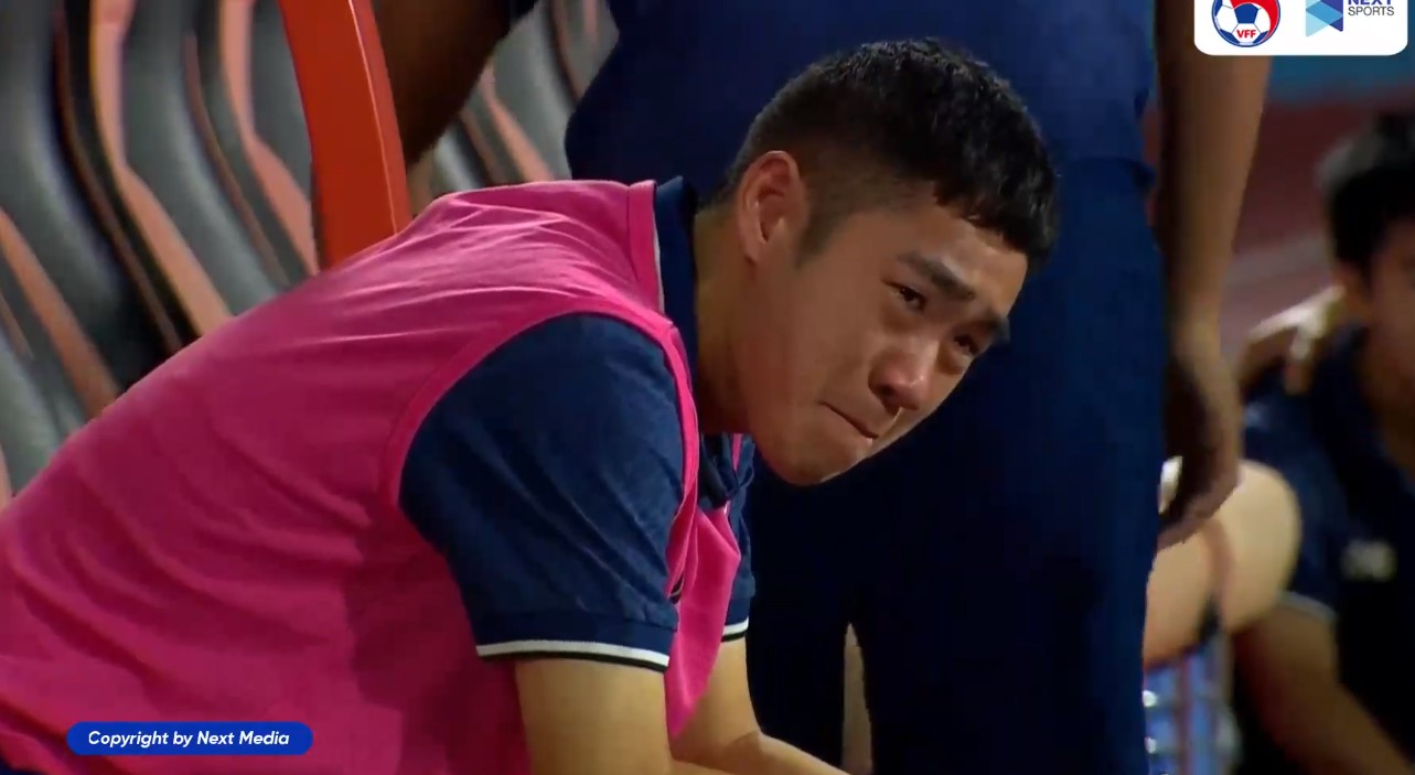 Cầu thủ Thái Lan khóc như mưa sau trận thua U17 Việt Nam 200126
