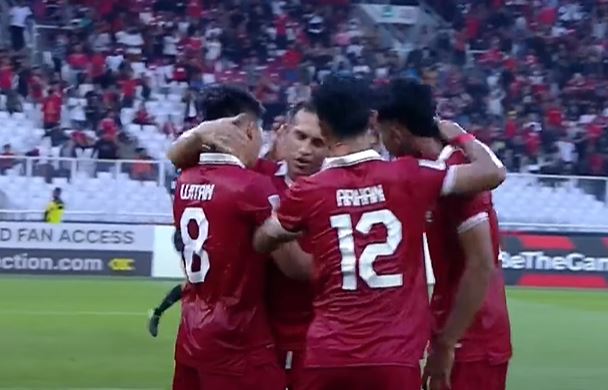 Trực tiếp Indonesia 2-1 Campuchia: Căng như dây đàn 235372