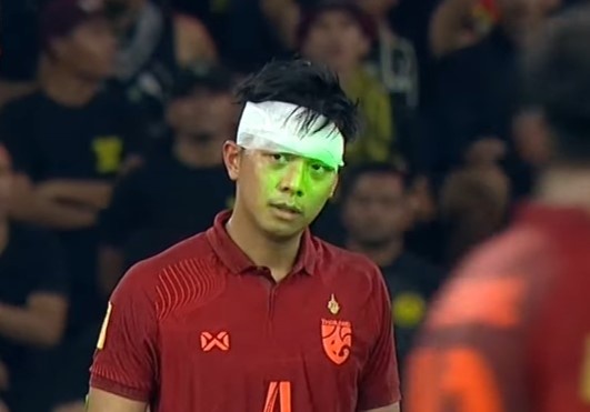 Dư luận phẫn nộ với hành động 'không thể chấp nhận được' ở AFF Cup 2022 240298