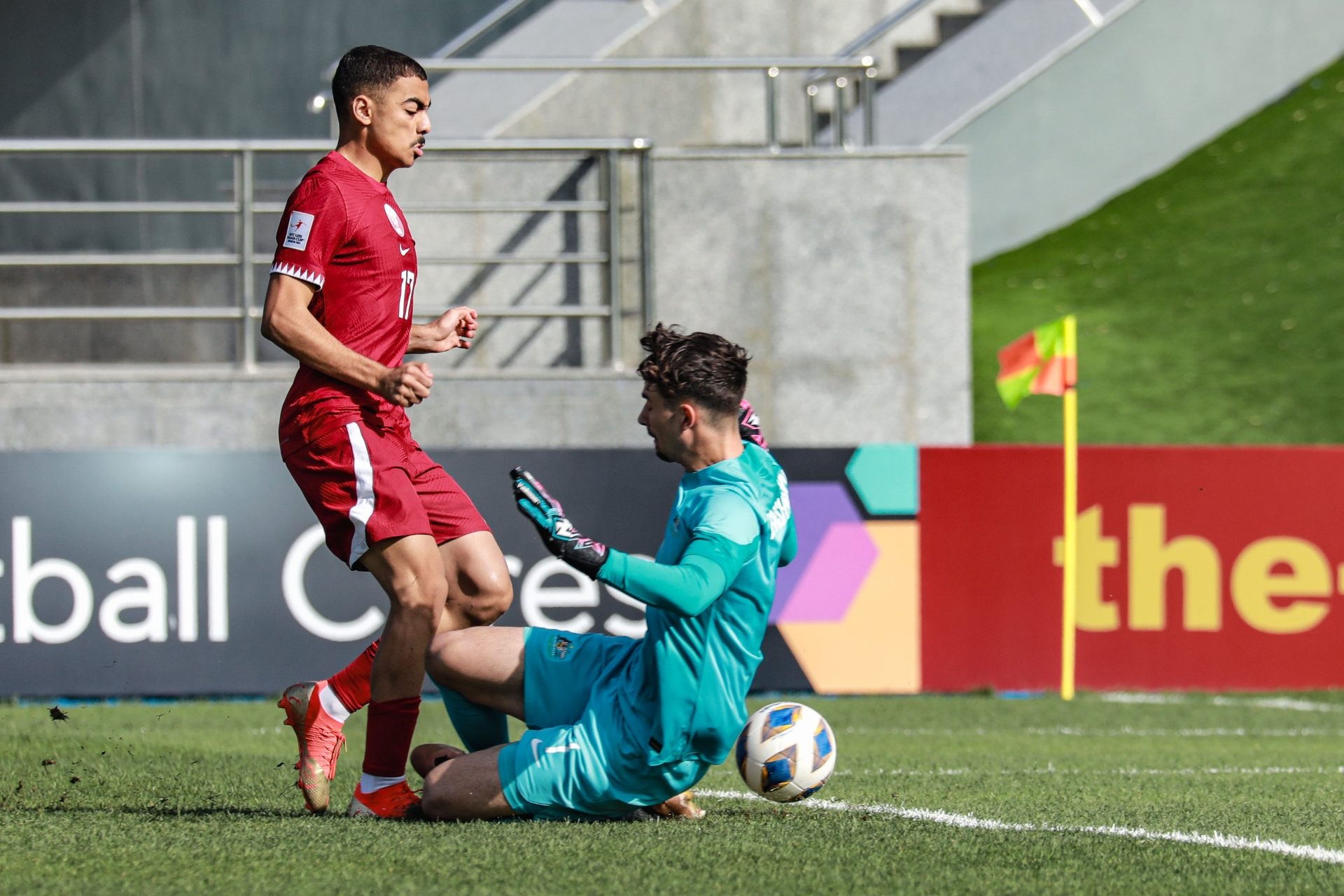 Trực tiếp U20 Qatar 1-1 U20 Úc: Căng như dây đàn-255680