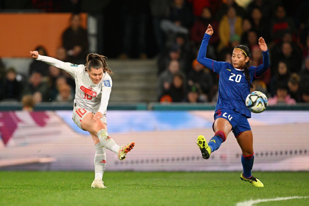 Trực tiếp nữ Philippines 0-1 nữ Thụy Sĩ: Bàn thắng trên chấm 11m 305505