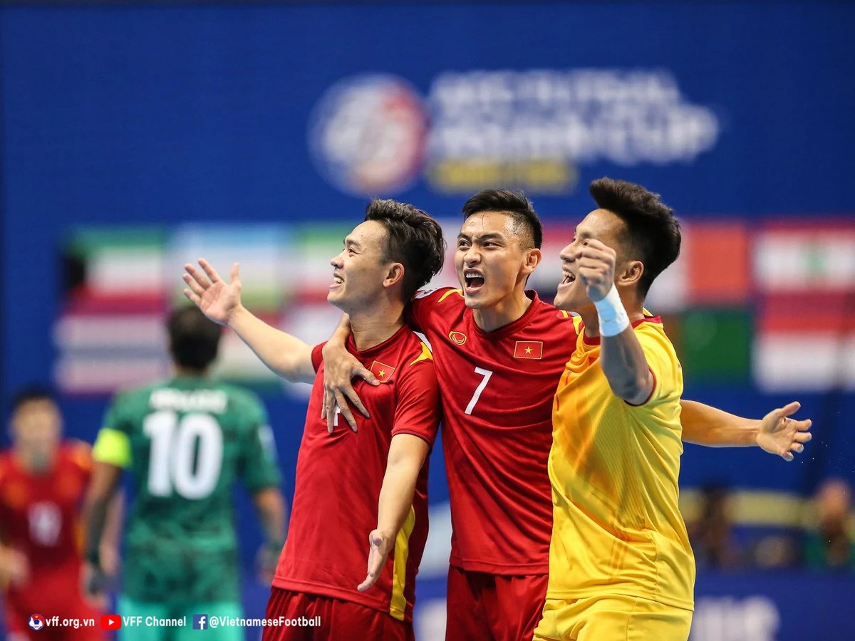 Trực tiếp futsal Việt Nam 0-1 Kyrgyzstan: Thi đấu năng nổ