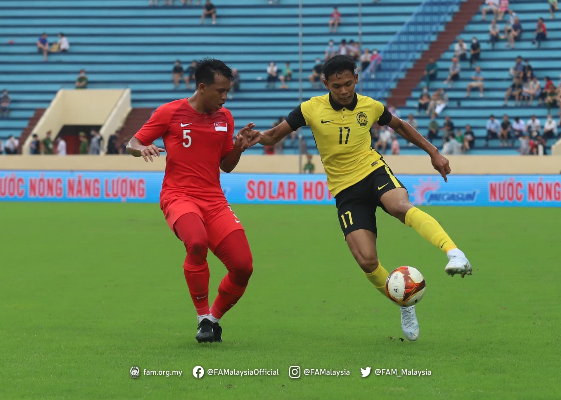 Trực tiếp U23 Singapore 1-1 U23 Malaysia: Ăn miếng trả miếng 137149