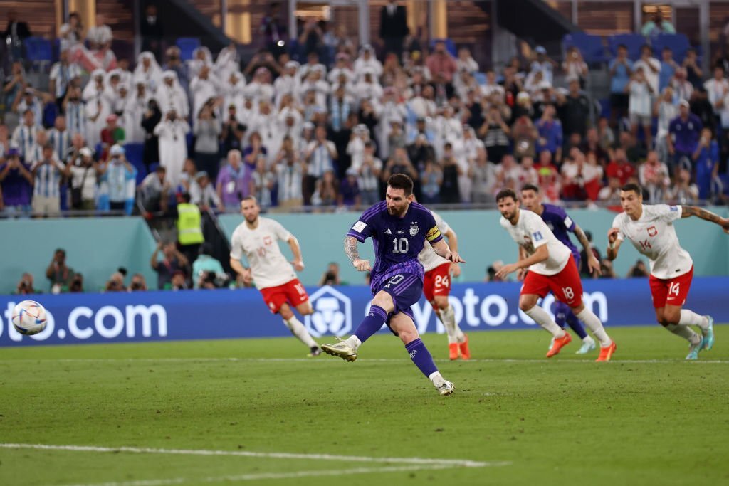 Trực tiếp Argentina 0-0 Ba Lan: Messi hỏng phạt đền! 226149