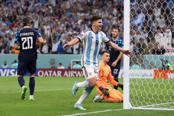 Trực tiếp Argentina 3-0 Croatia: Không thể ngăn cản Messi! 231693Trực tiếp Argentina 3-0 Croatia: Không thể ngăn cản Messi! 231693