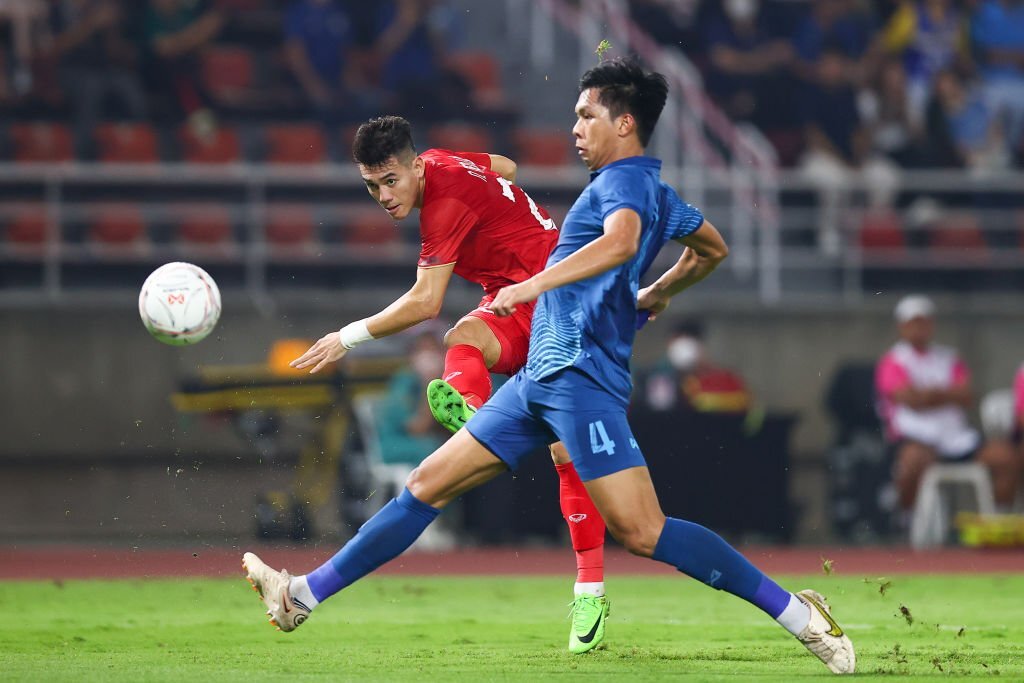 Trụ cột ĐT Việt Nam vẫn đi vào lịch sử dù không vô địch AFF Cup 242497