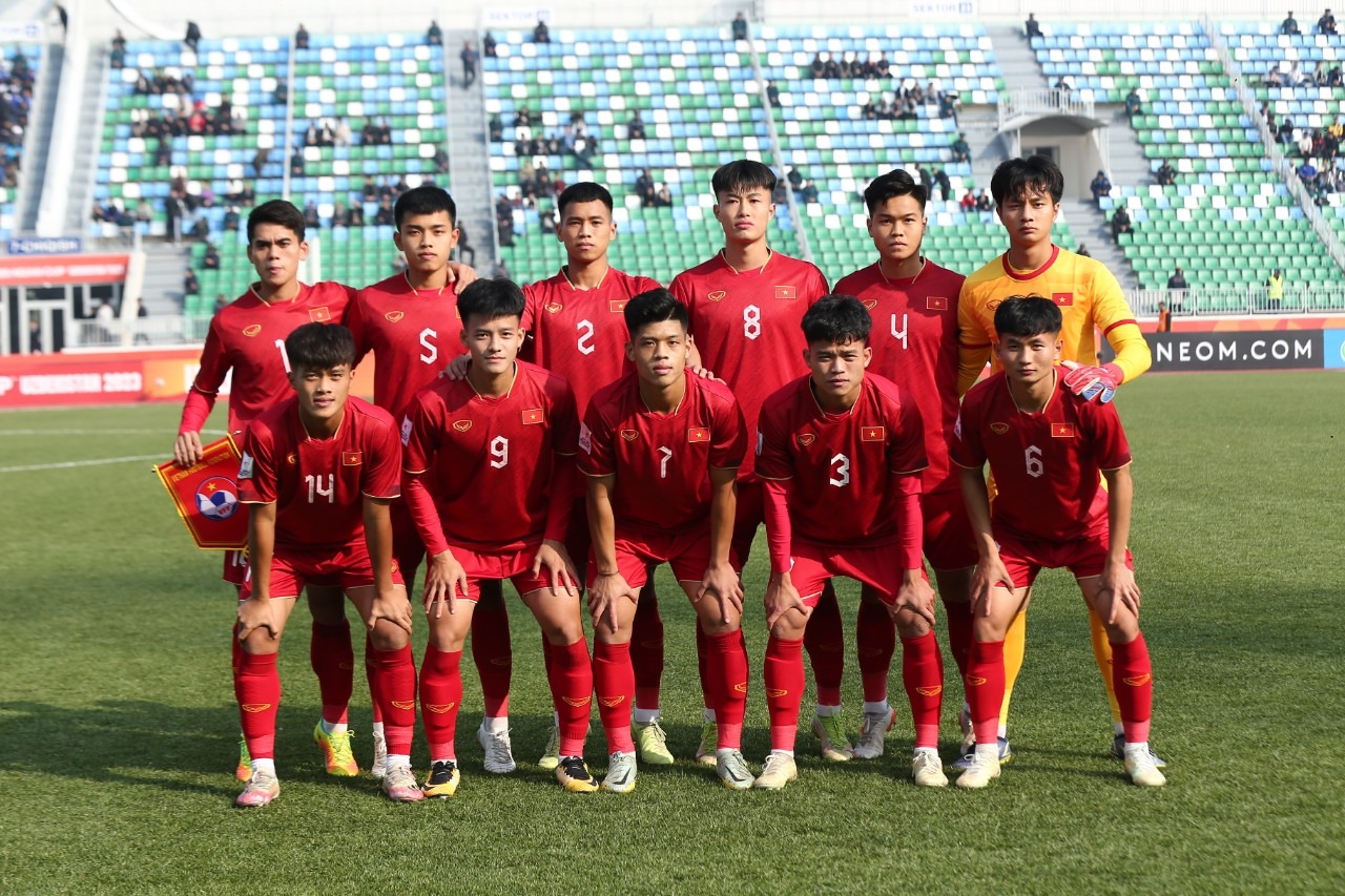 Trực tiếp U20 Việt Nam 1-0 U20 Úc: 'Vua giải trẻ' ghi siêu phẩm!-253493