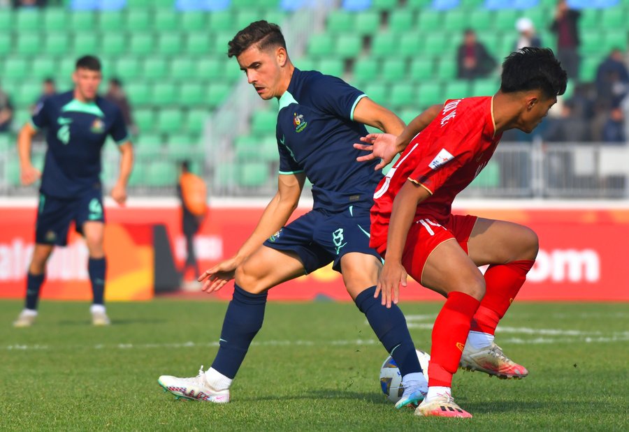 Trực tiếp U20 Việt Nam 1-0 U20 Úc: 'Vua giải trẻ' ghi siêu phẩm! 253494