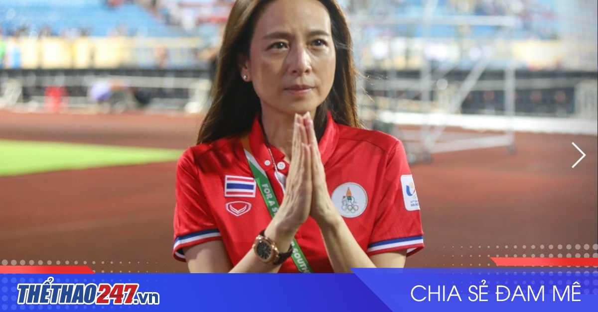thumbnail - Nữ trưởng đoàn Madam Pang: 'Nếu các bạn muốn có chung kết Thái Lan - Việt Nam, hãy cổ vũ chúng tôi nhé'