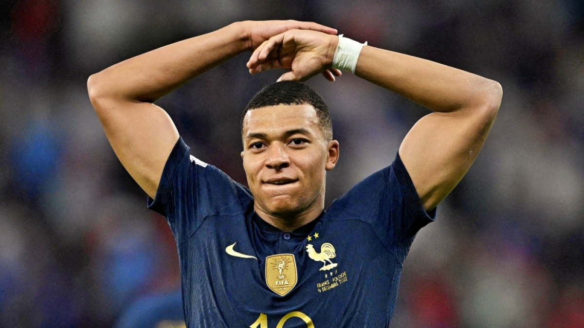 Ronaldo: ‘Mbappe đã đạt đẳng cấp như tôi’-231424