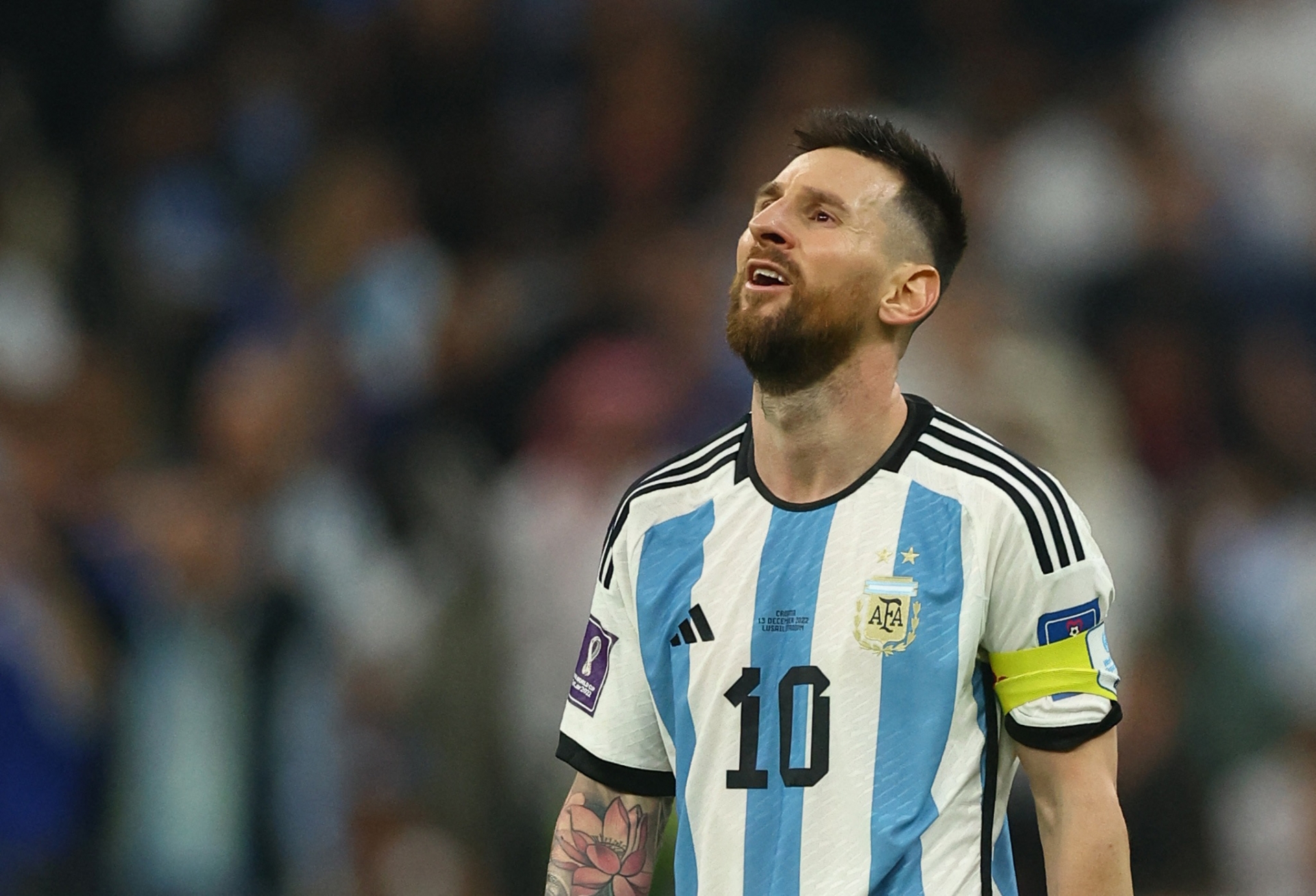 Argentina đón tin cực dữ: Messi gặp vấn đề, nguy cơ lỡ trận chung kết?-232585