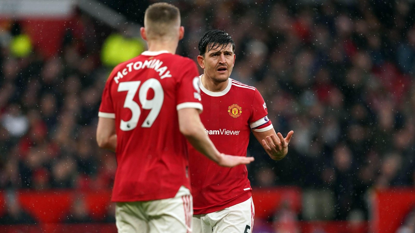 harry-maguire-and-scott-mctominay-look-confused-for-manchester-united-1677908228.jpg