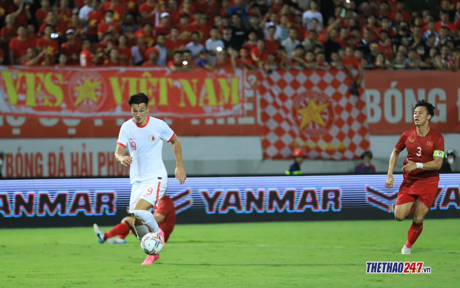 Trực tiếp Việt Nam 0-0 Hồng Kông: Văn Lâm cứu thua 292696