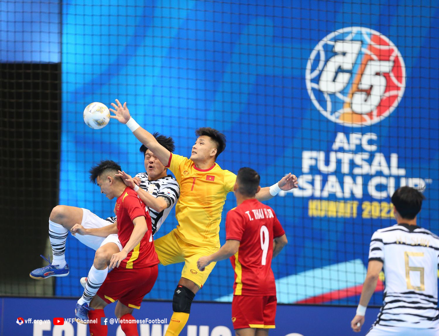 Việt Nam hủy diệt Hàn Quốc tại giải Futsal Châu Á 194472