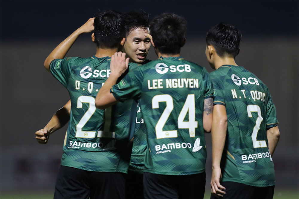 Cuộc đua trụ hạng V-League 2022: 'Tử chiến' tại Thiên Trường 214696