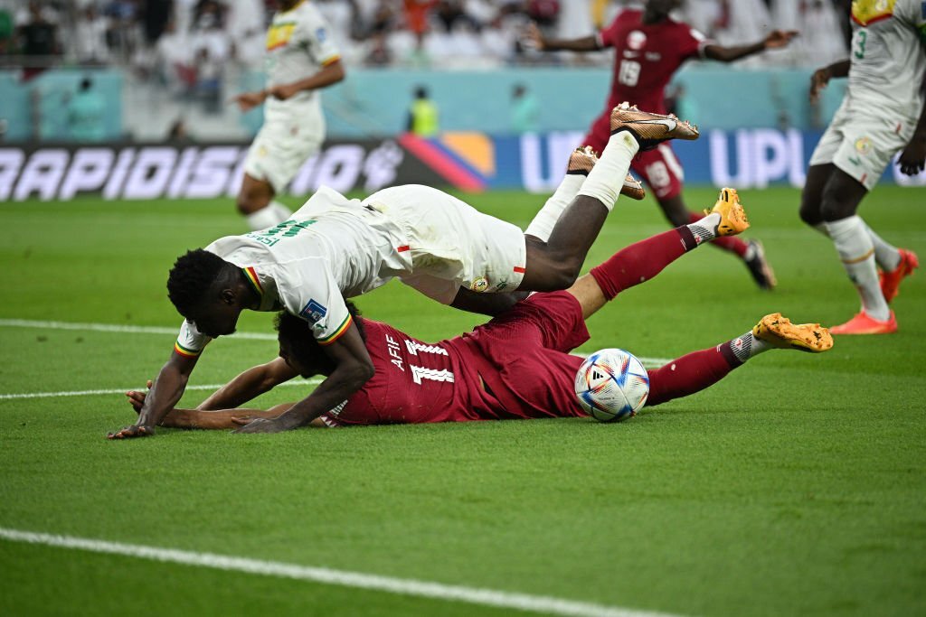 Trực tiếp Qatar 0-0 Senegal: Sai lầm của VAR? 223202