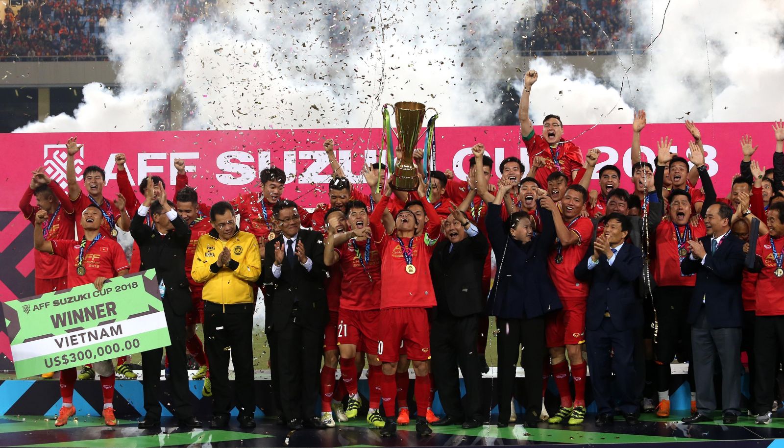 AFF Cup 2021 tổ chức ở đâu, nước nào?