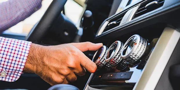 Tài xế cần chú ý điều gì khi lái xe trong thời tiết nắng nóng? 272512