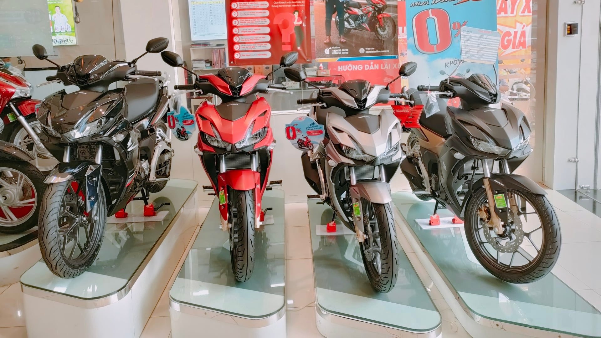 Honda Winner X giảm giá sâu nhất từ trước đến nay, tối đa lên tới 20 triệu đồng 281139