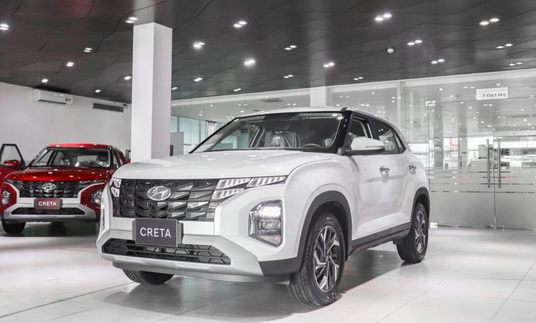 gia-xe-hyundai-Creta-mau-trang-2022-2023-showroomxe-com-vn-2-768x463