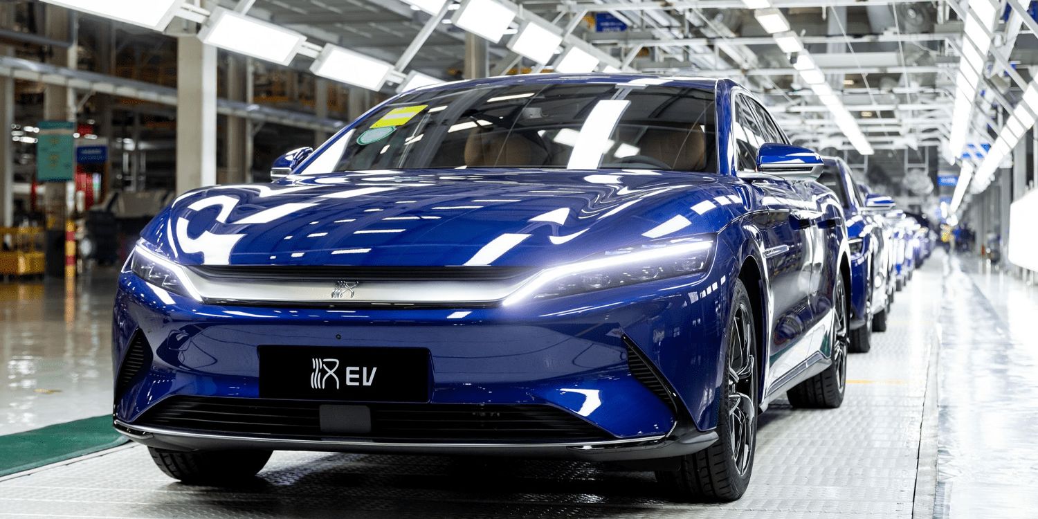 Toyota đang tụt hậu so với BYD và Tesla trong cuộc đua xe điện toàn cầu