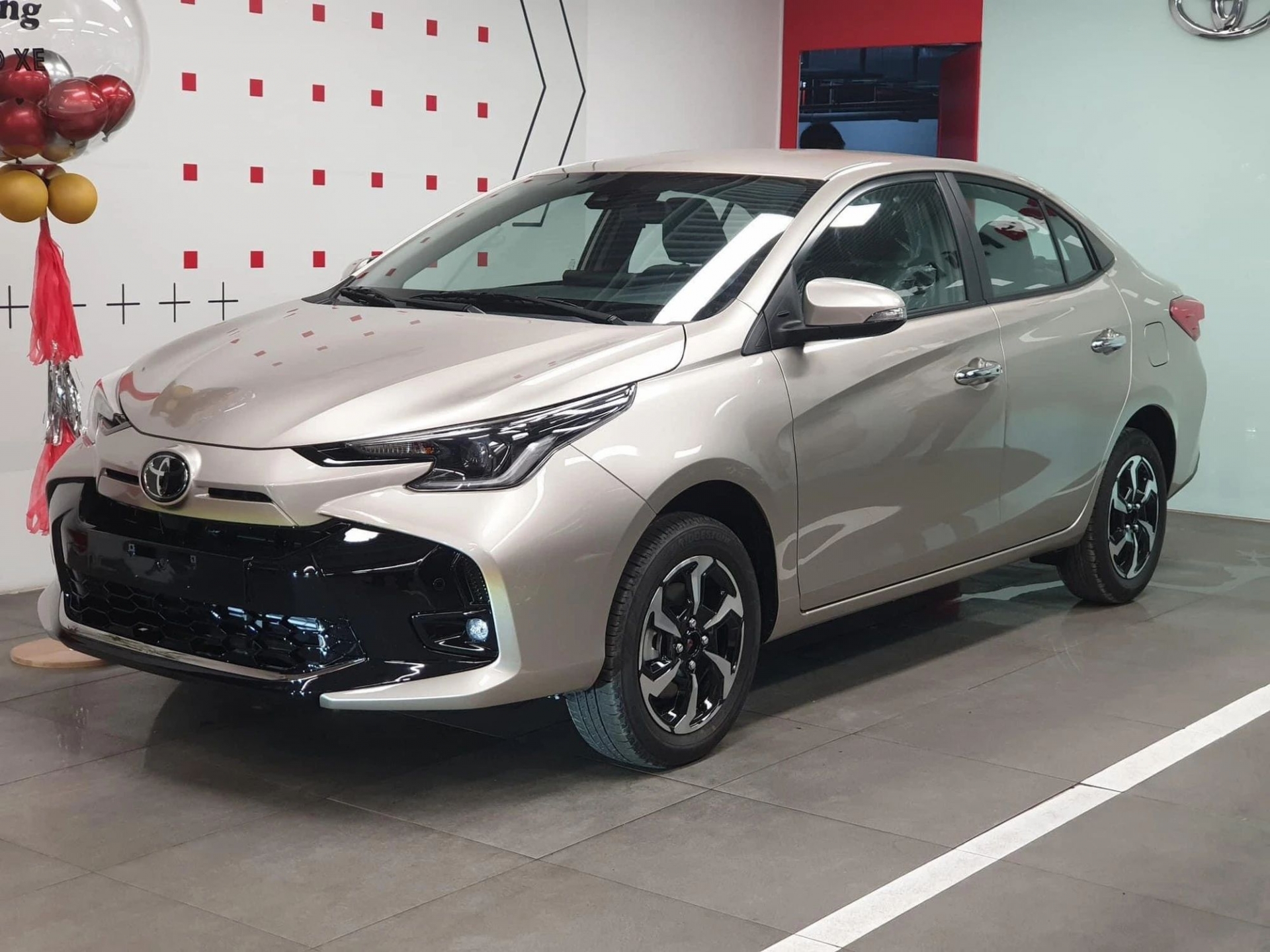 Toyota Vios 2023 giảm giá lên tới 35 triệu, quyết đua doanh số với Accent, CIty 287804