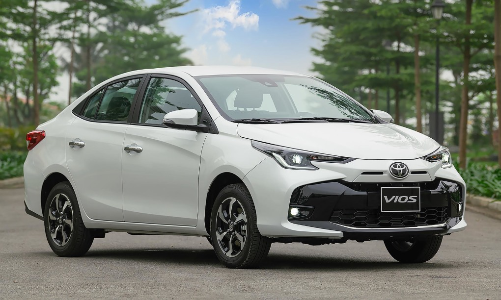 Toyota Vios 2023 giảm giá lên tới 35 triệu, quyết đua doanh số với Accent, City
