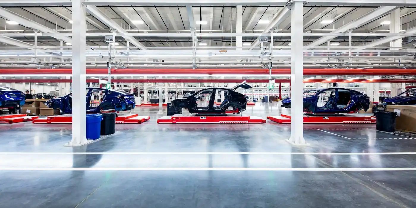 Hyundai-Tesla-EV-production-2_result