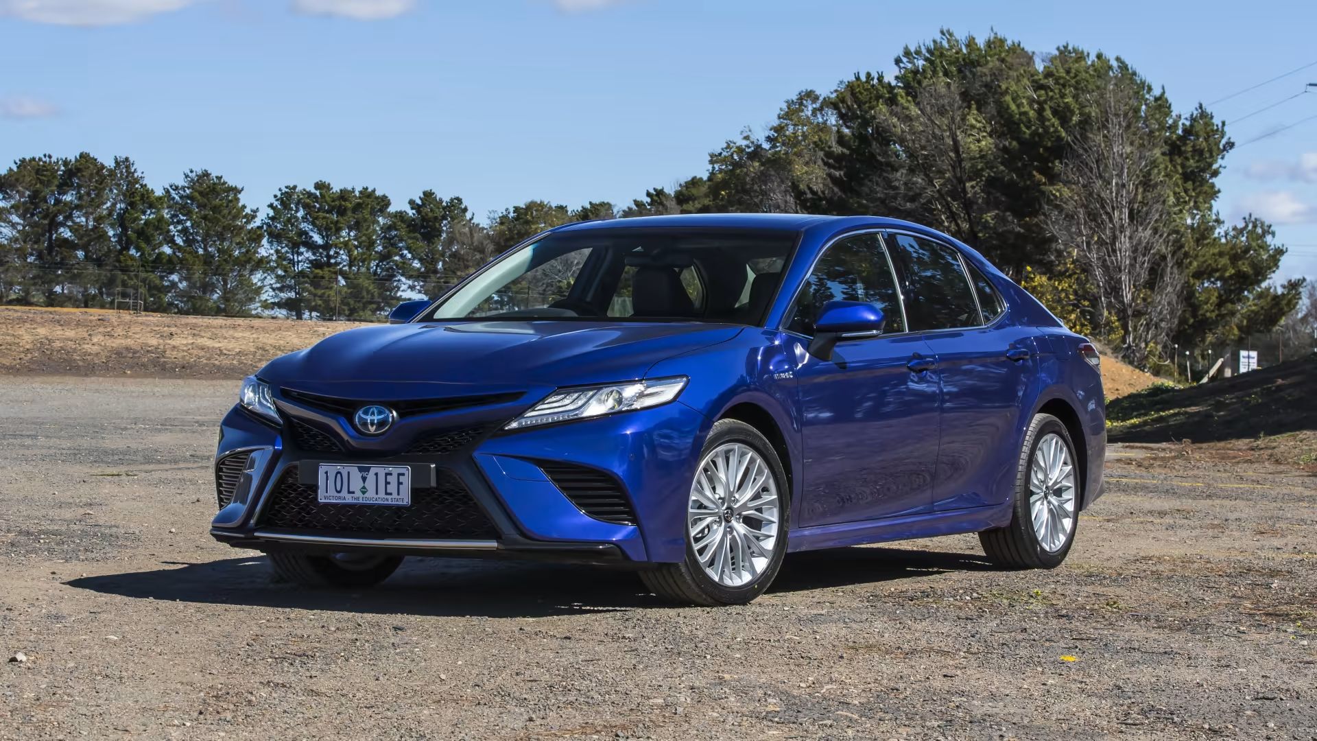 2020-best-medium-car-toyota-camry-exterior_result