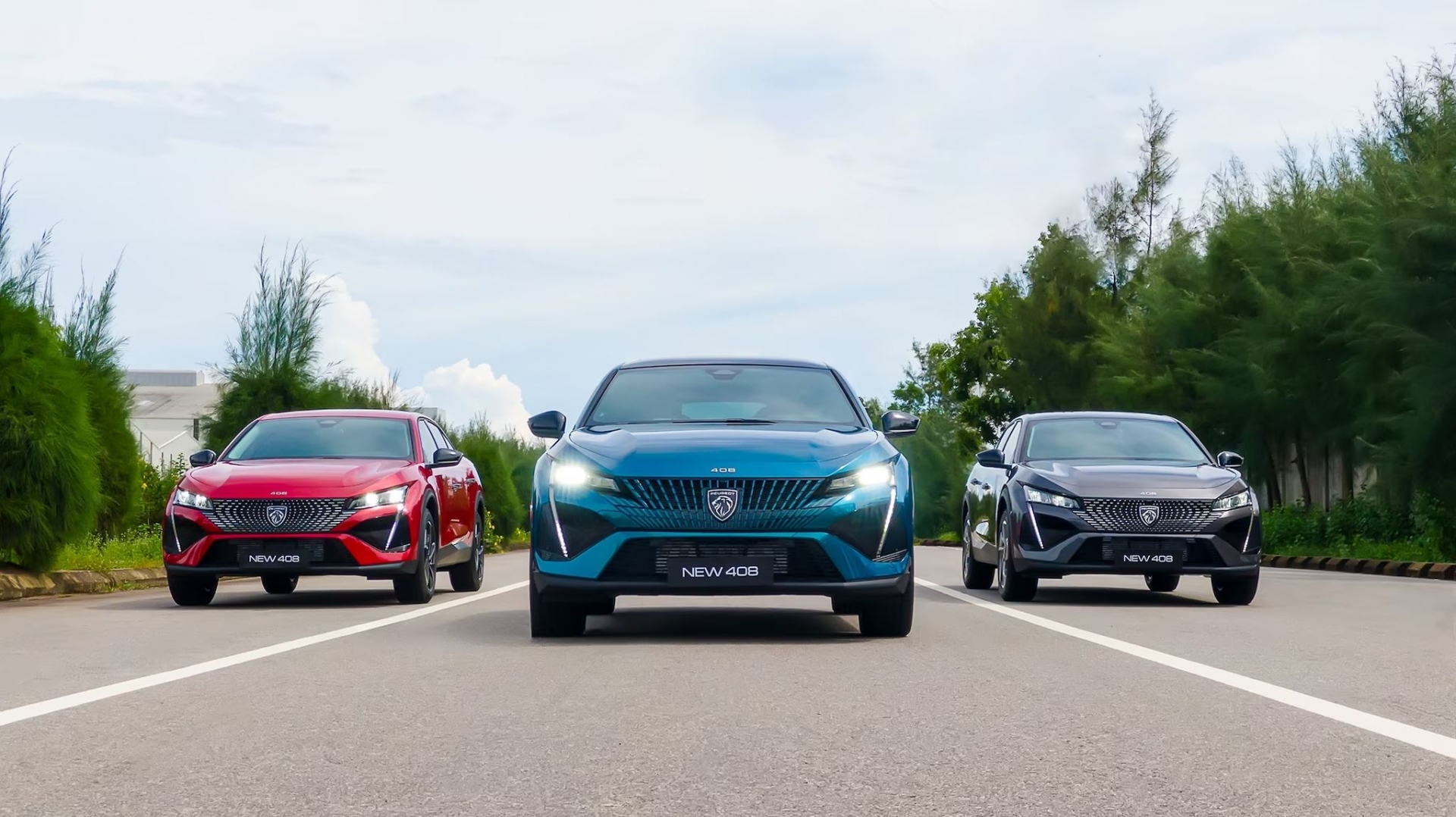 Điểm qua sự khác biệt giữa 3 phiên bản của SUV Coupe Peugeot 408 vừa ra mắt Việt Nam 345050