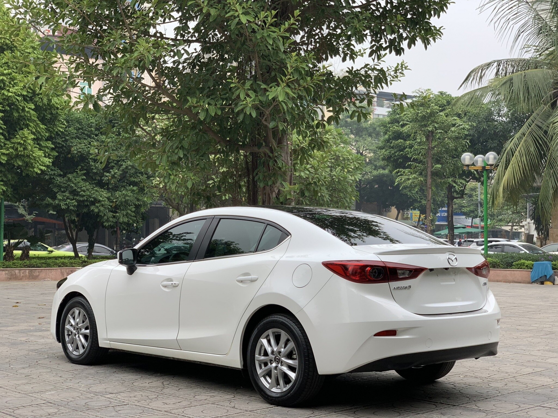 Lăn bánh 5 năm, Mazda3 cũ xuống giá chỉ còn ngang Toyota Vios 365825